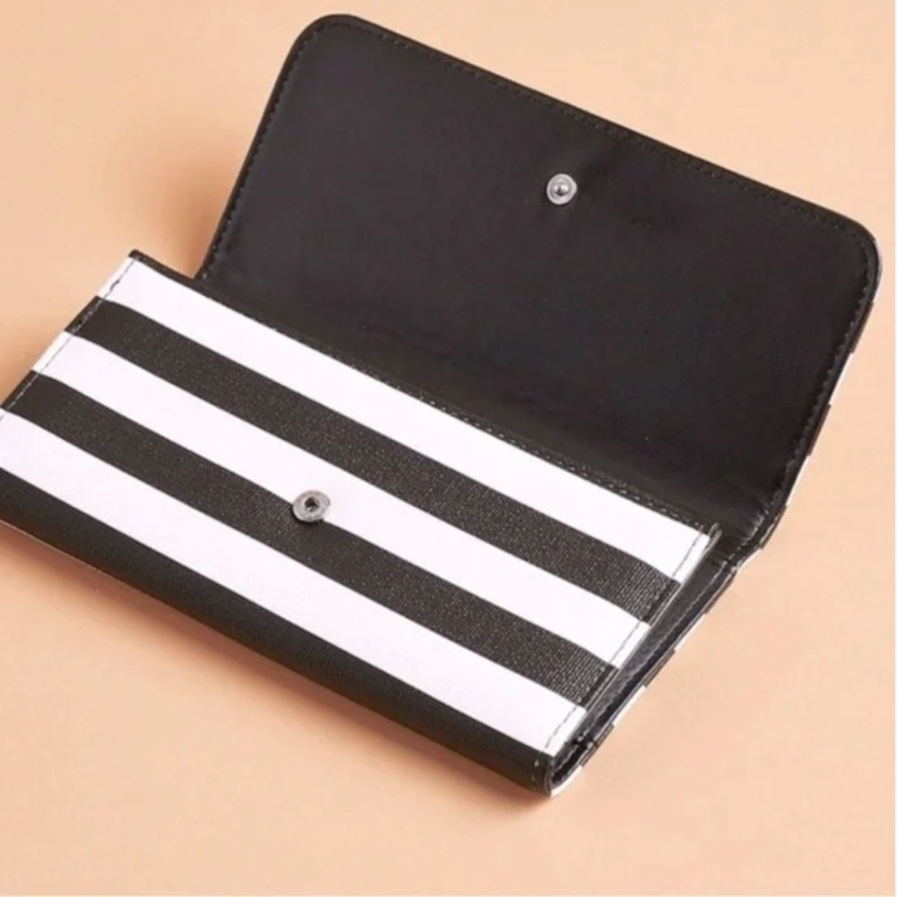 Kut From The Kloth Striped Wallet White Black Excellent Trifold